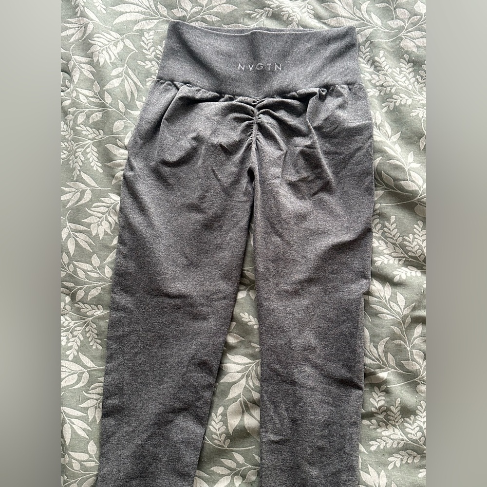 NVGTN Scrunch leggings
